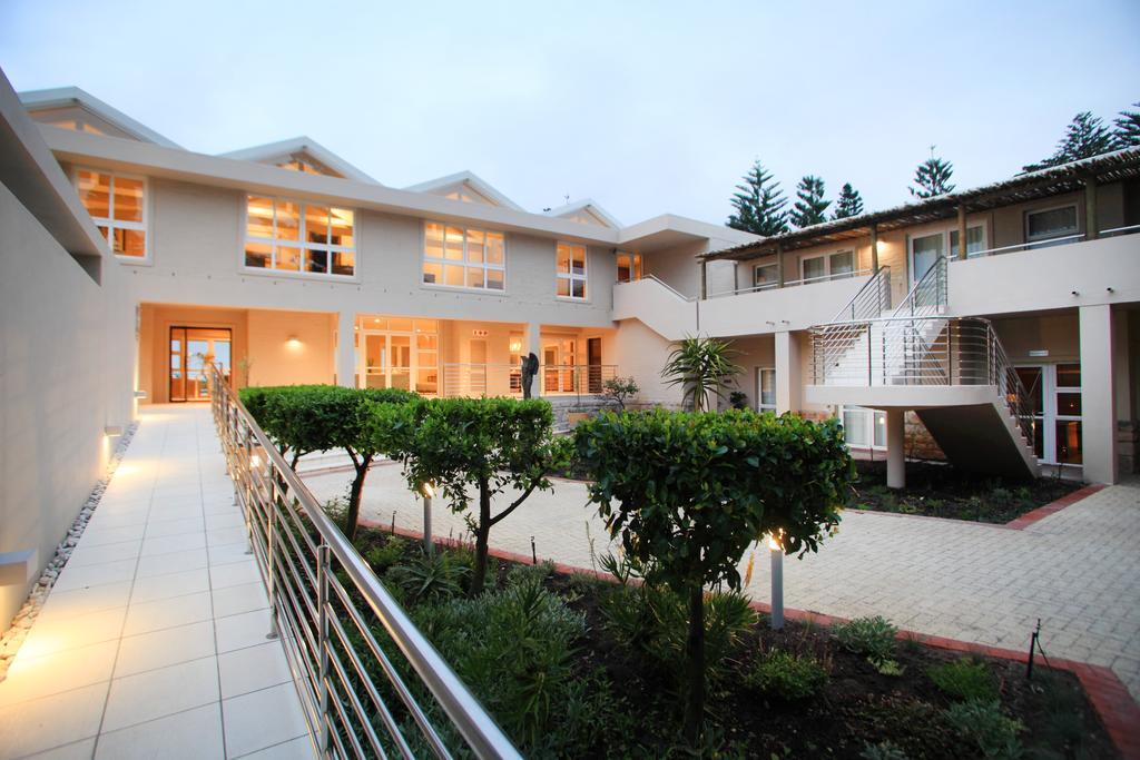 Abalone Guest Lodge Hermanus Exterior photo
